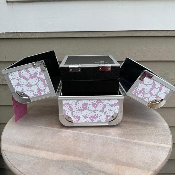 Sanrio Hello Kitty x Impressions Vanity SlayCube White Makeup Travel Case NEW - Picture 12 of 16